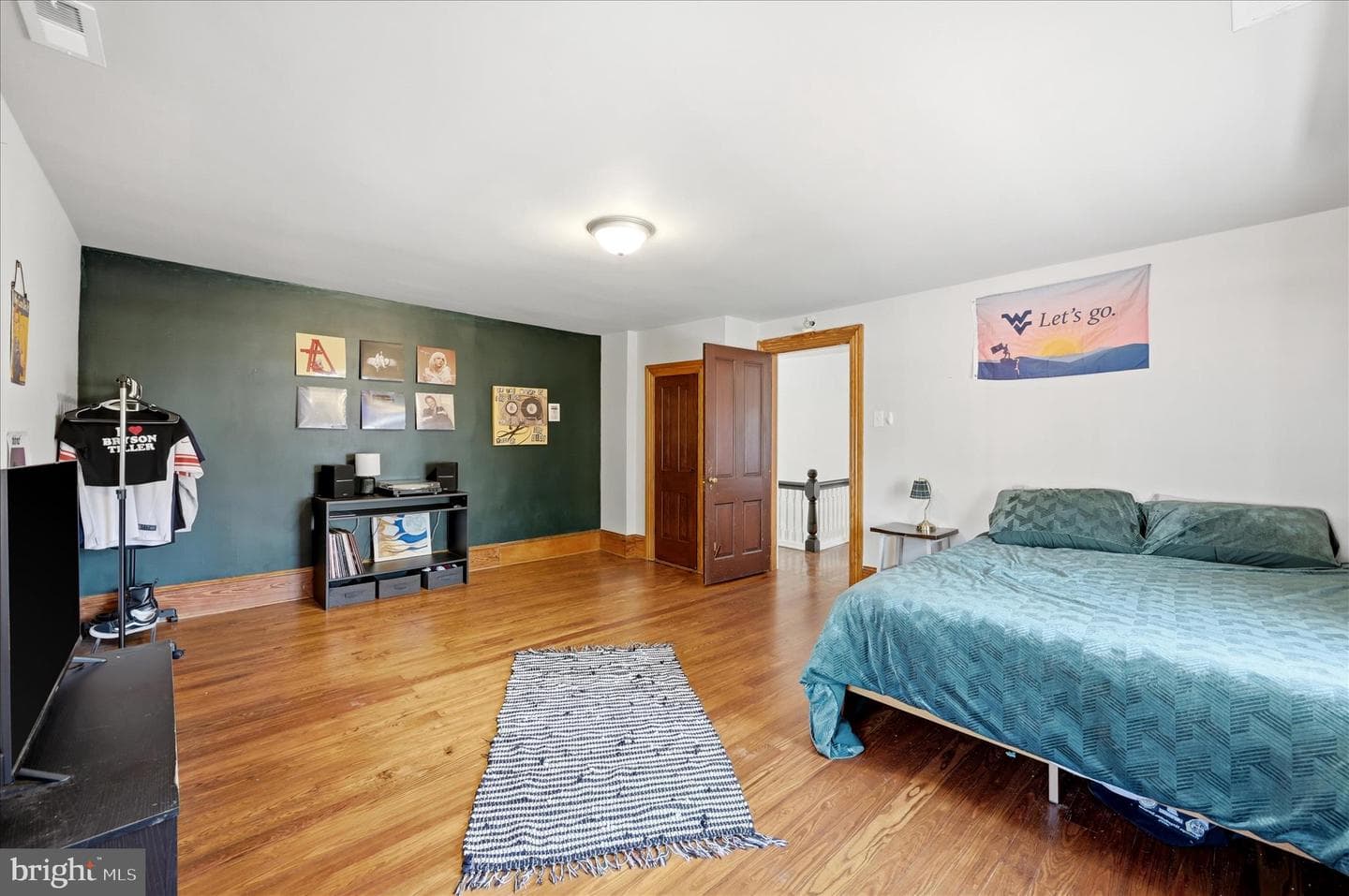 316 E Washington Street photo 40