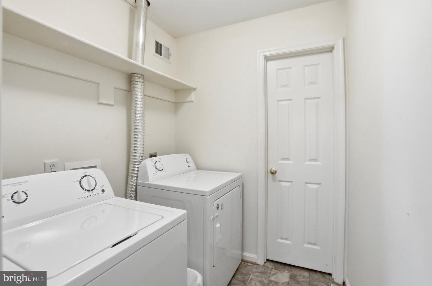 33 Eldridge Lane photo 20