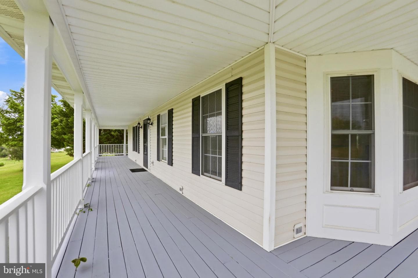 33 Eldridge Lane photo 4