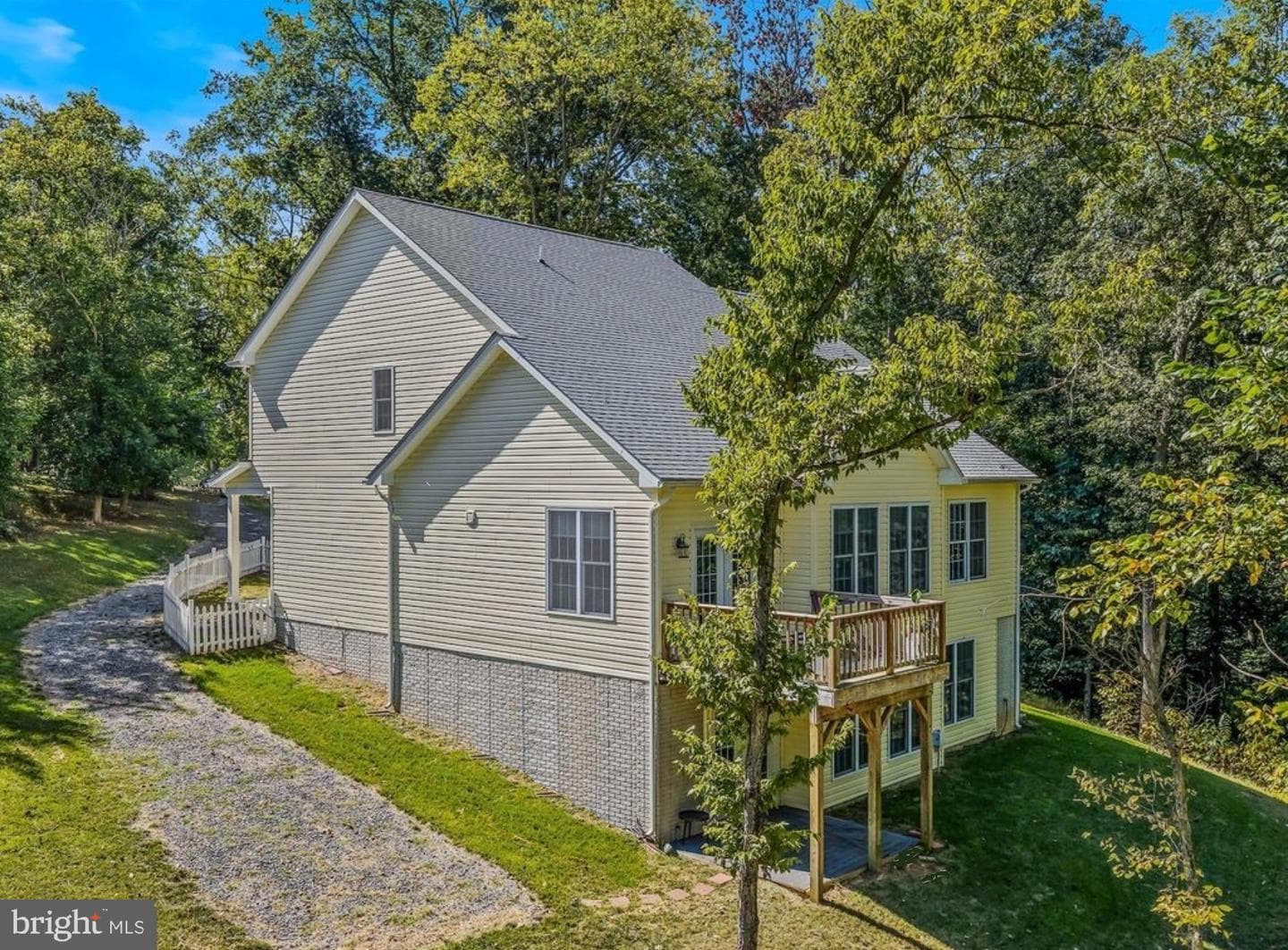 167 Hyde Park Lane photo 29