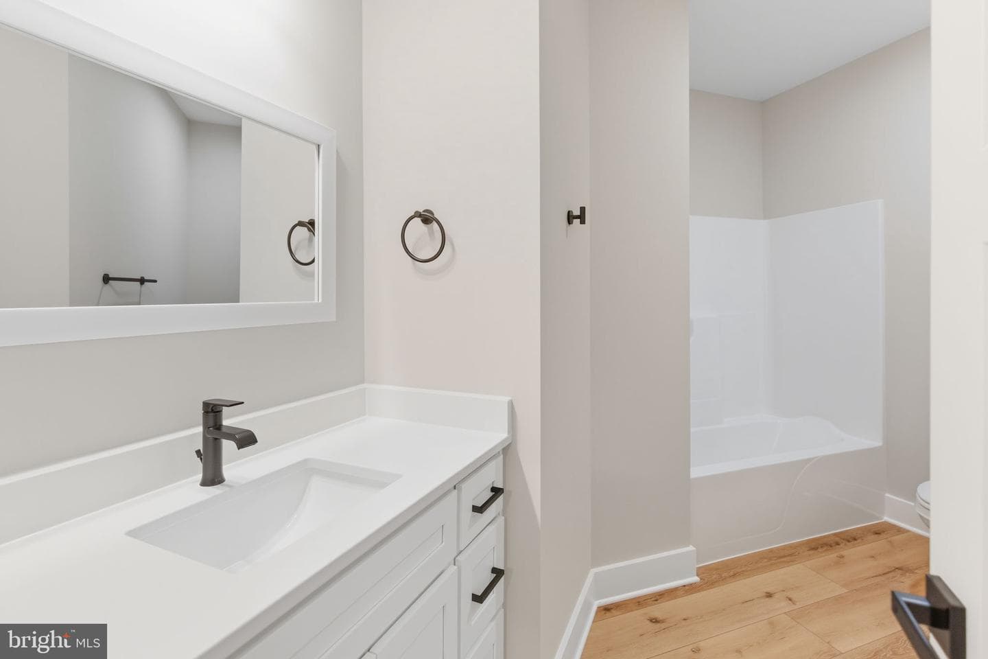 Hyde Park Lane #lot 210 photo 28
