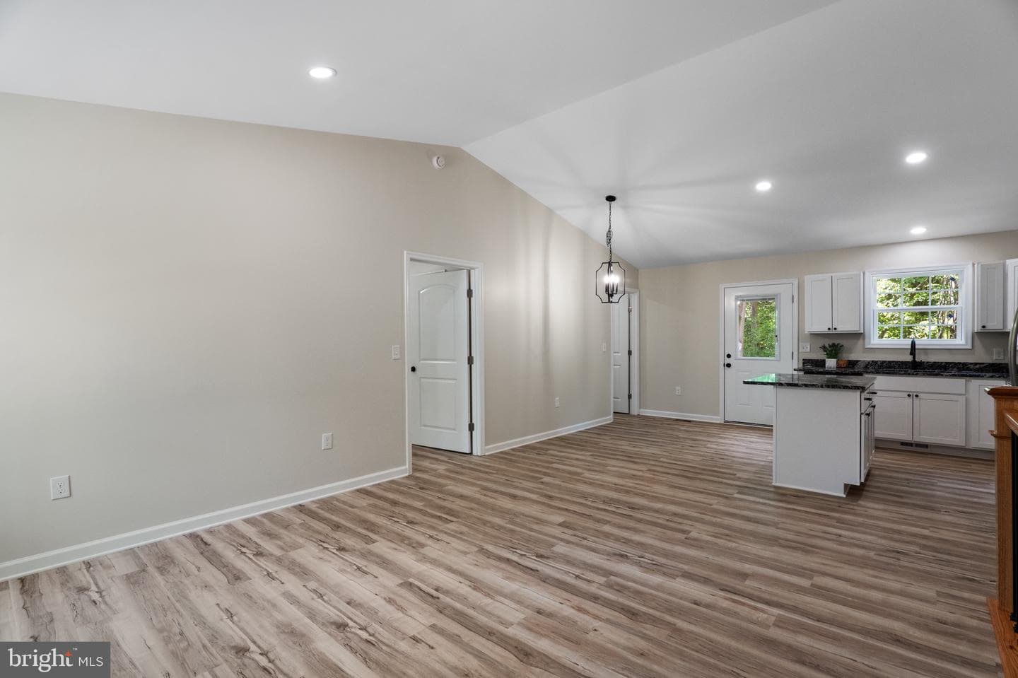 424 Stone Ridge Road photo 3