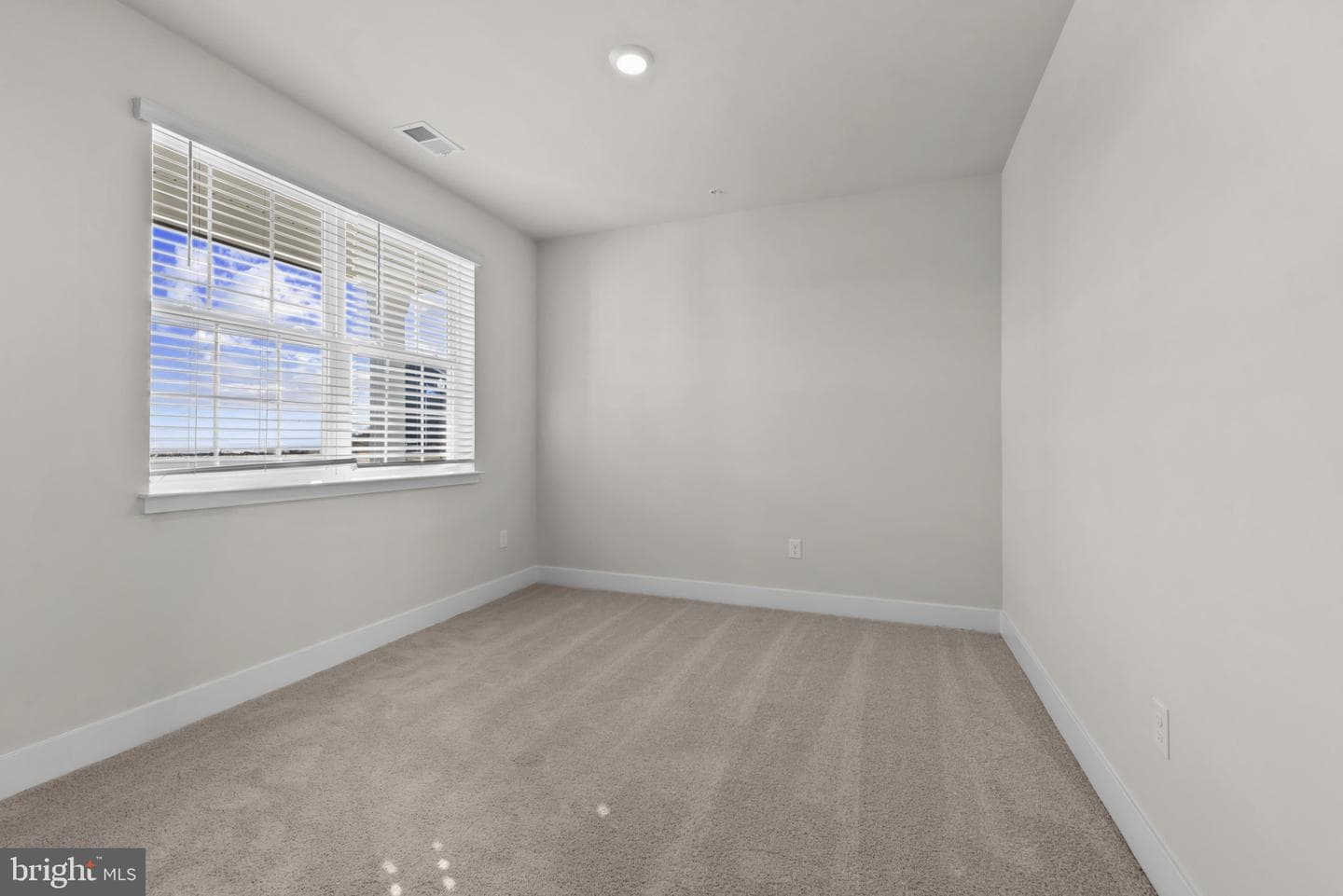 224 Eclipse St, Charles Town