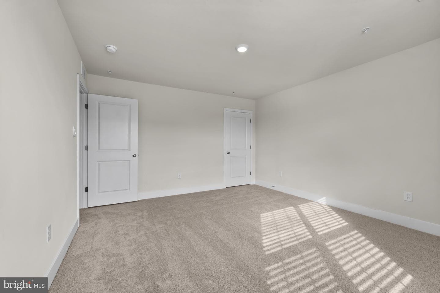 224 Eclipse St photo 24