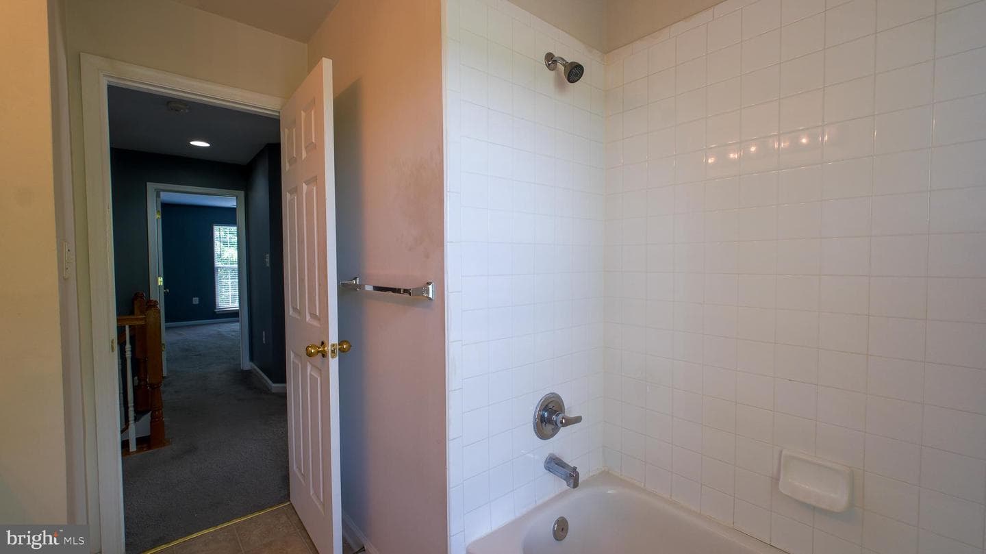 308 Braddock Street photo 24