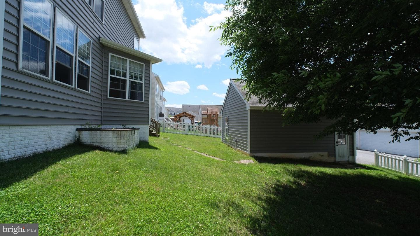 308 Braddock Street photo 44