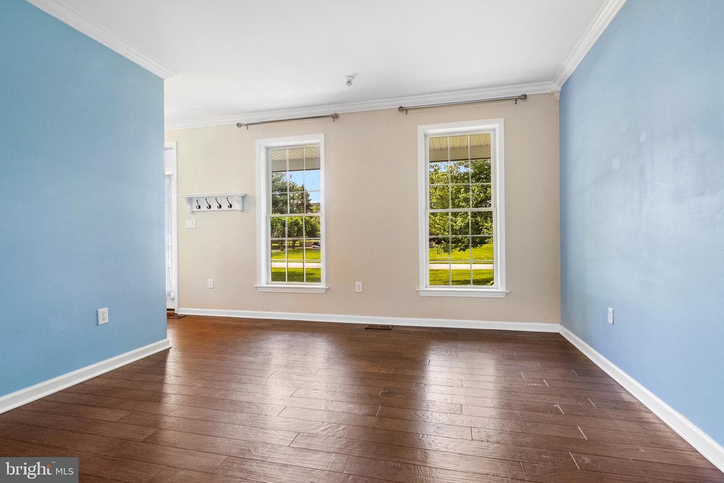 494 Pleasant Valley Drive photo 8