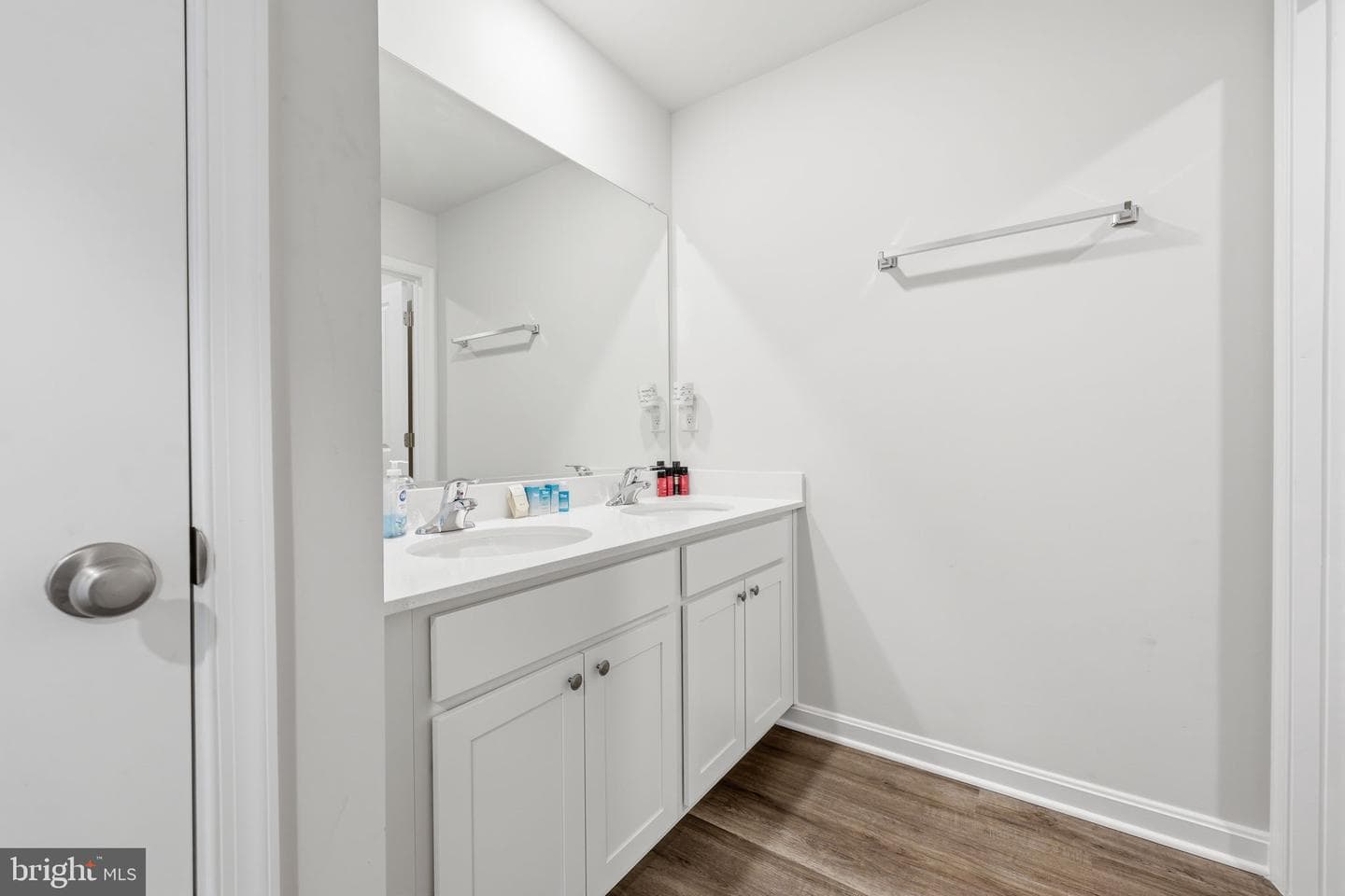 313 Atkinson Street photo 69