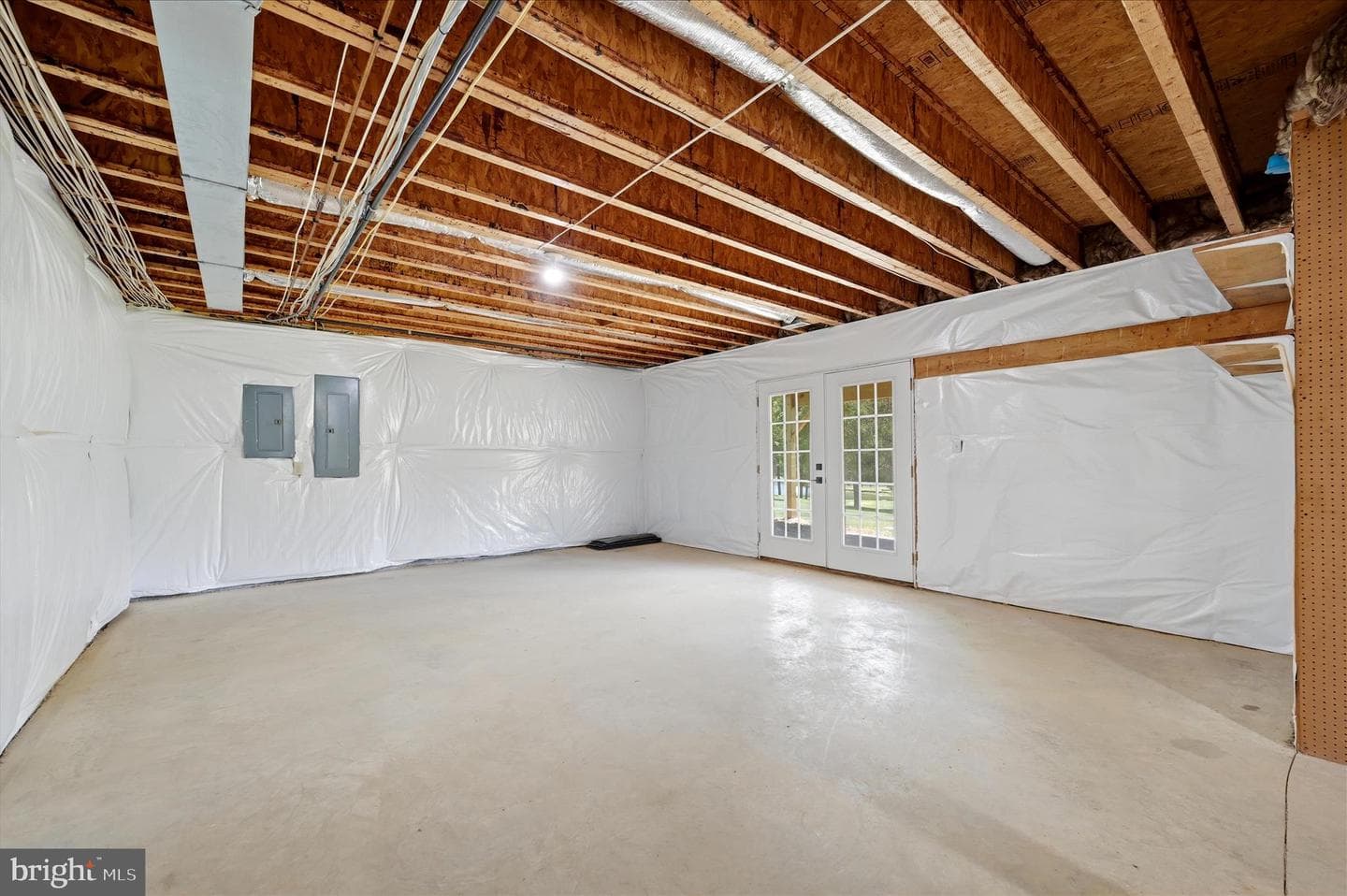 86 Eastland Drive photo 63