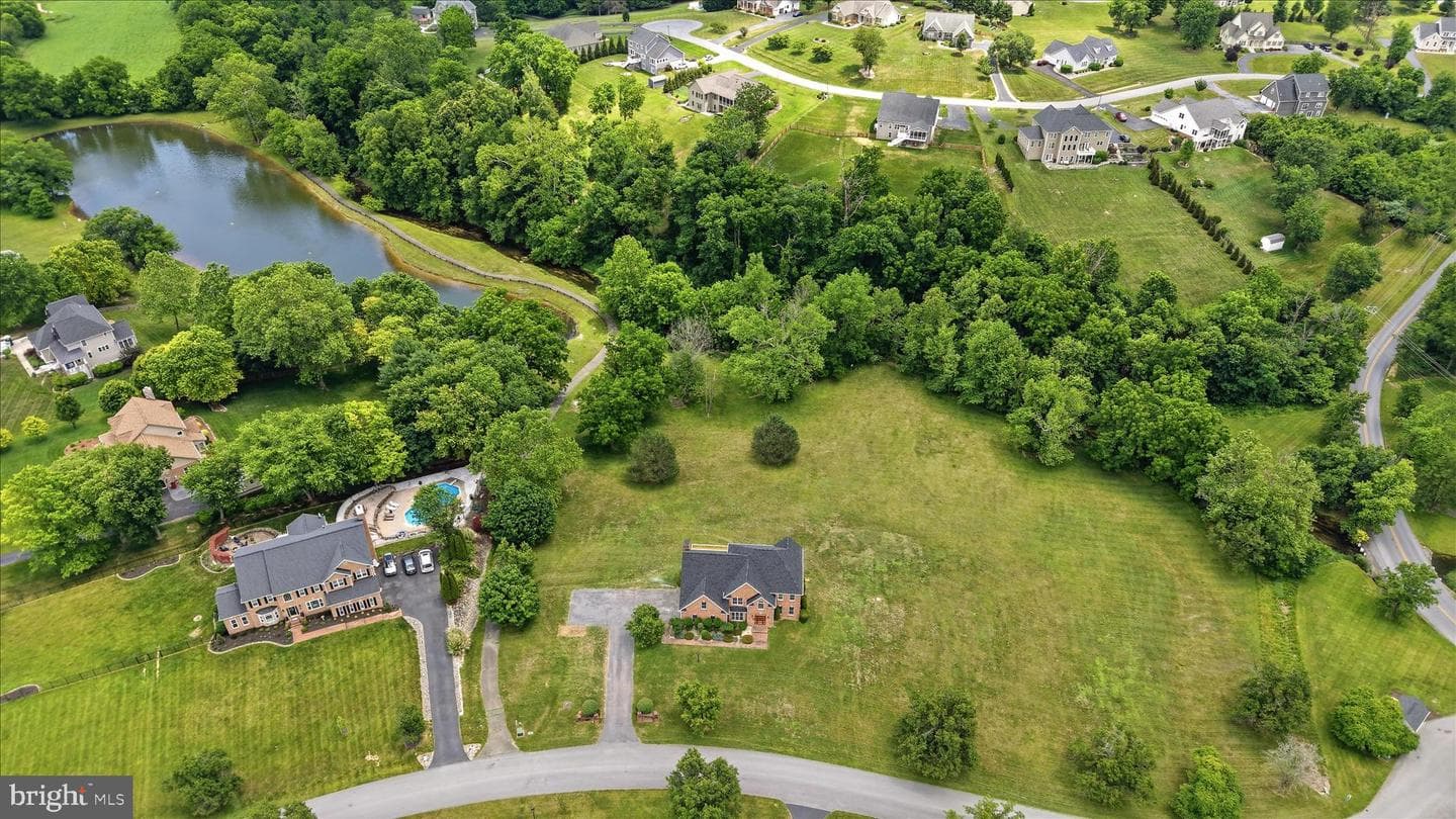 86 Eastland Drive photo 94
