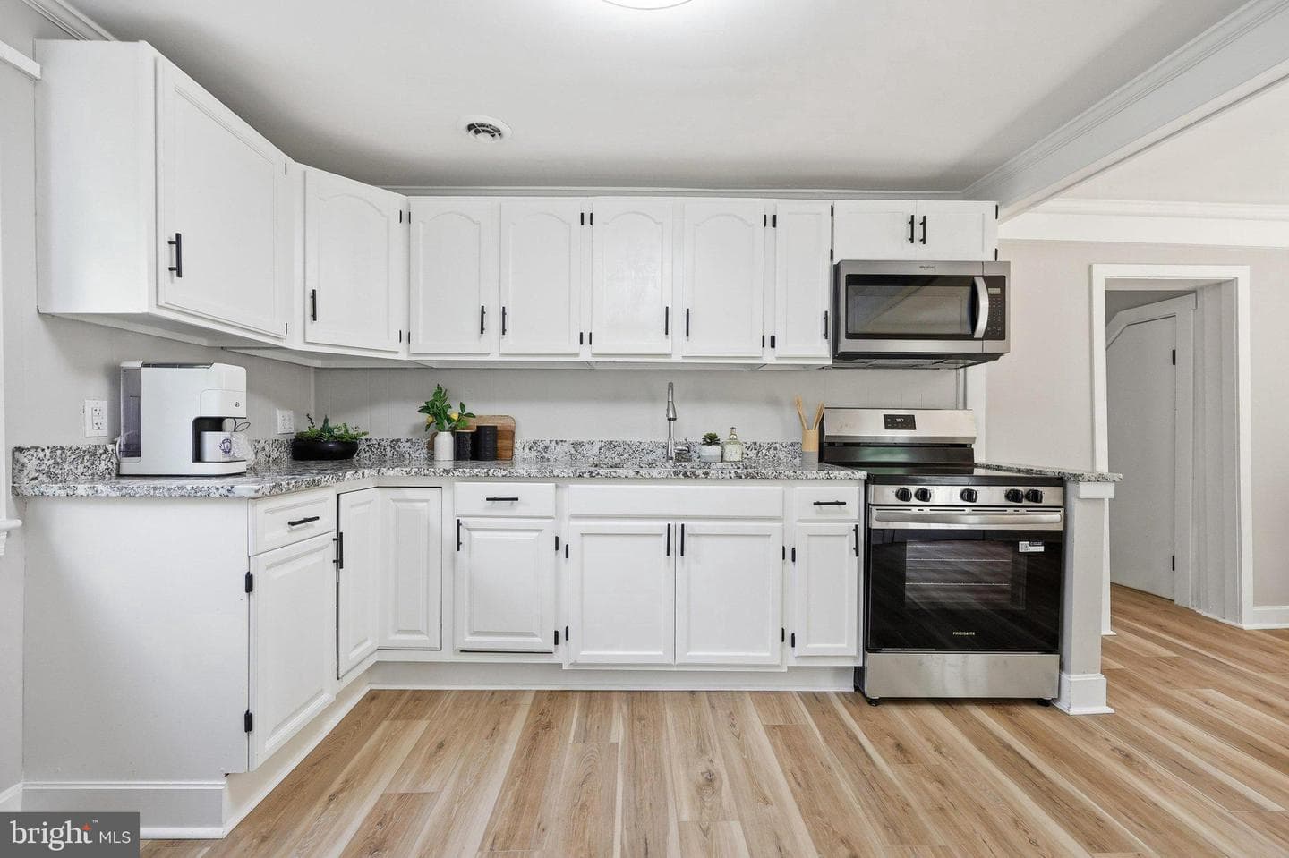 420 North Street E photo 20