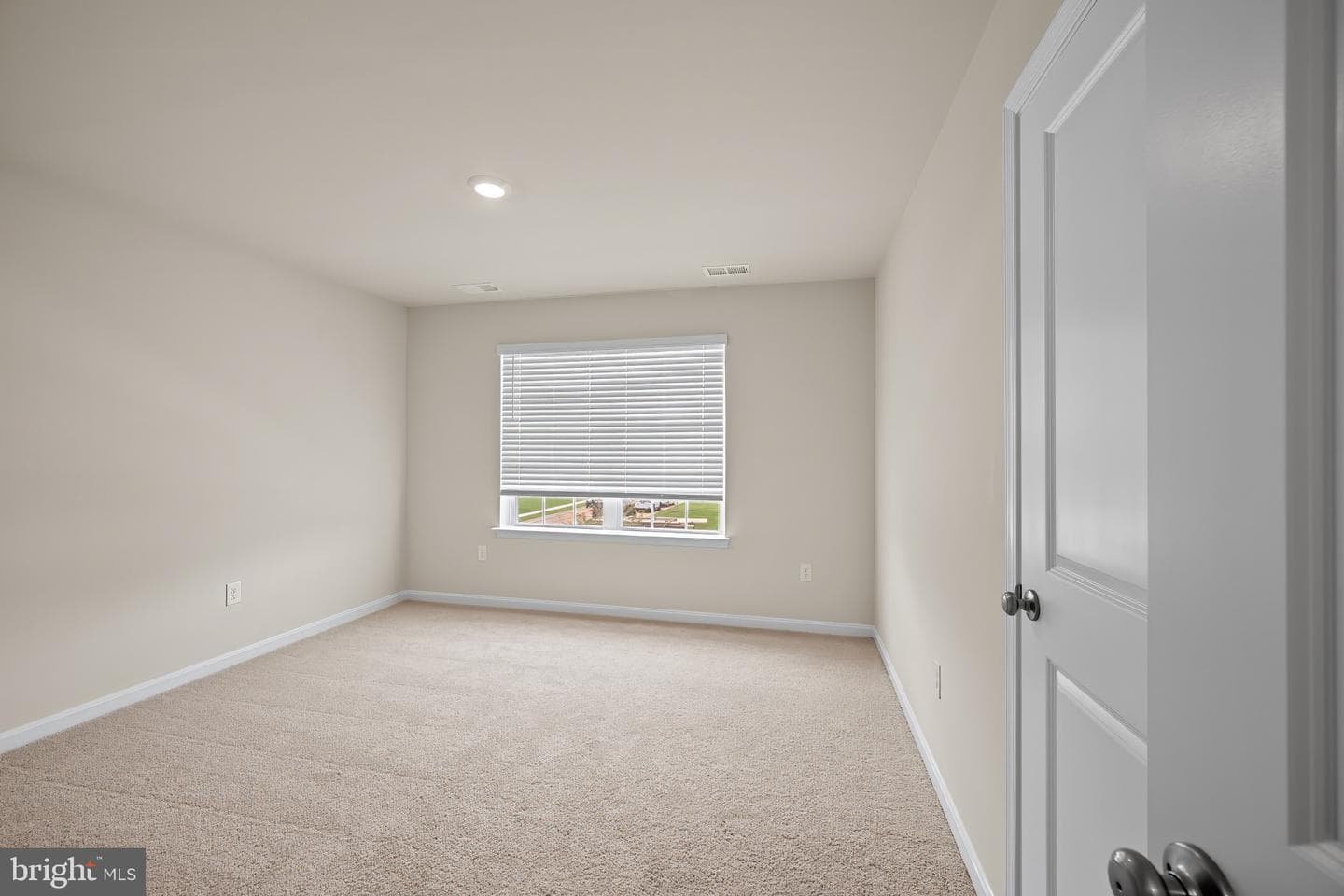 207 Maxwell Street photo 27