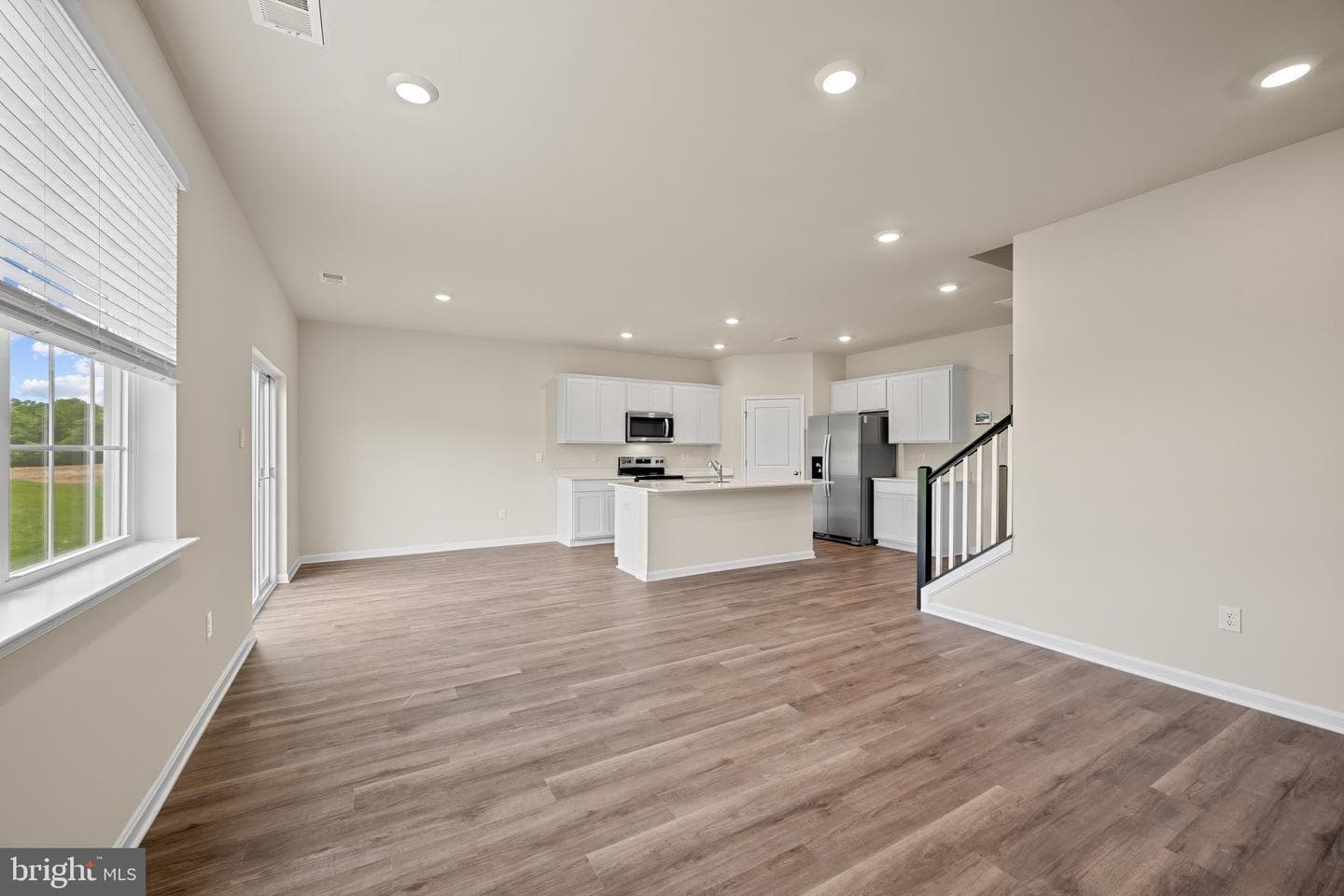 207 Maxwell Street photo 9