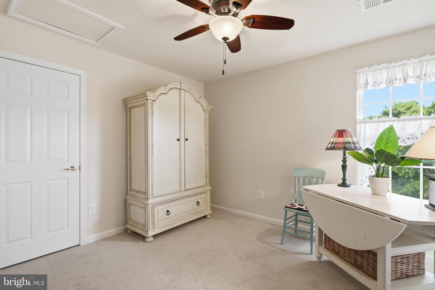 262 Canal Way photo 30