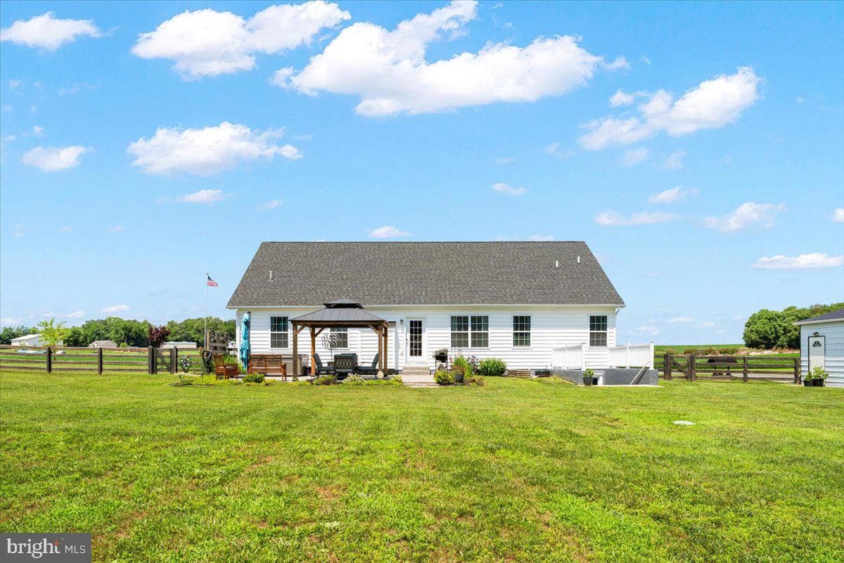 352 Basset Lane photo 56