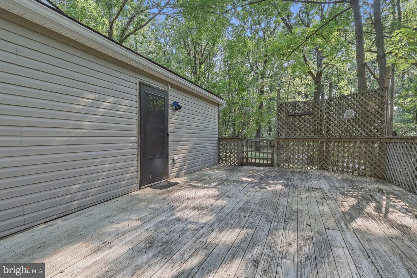 656 Kelly Drive photo 30