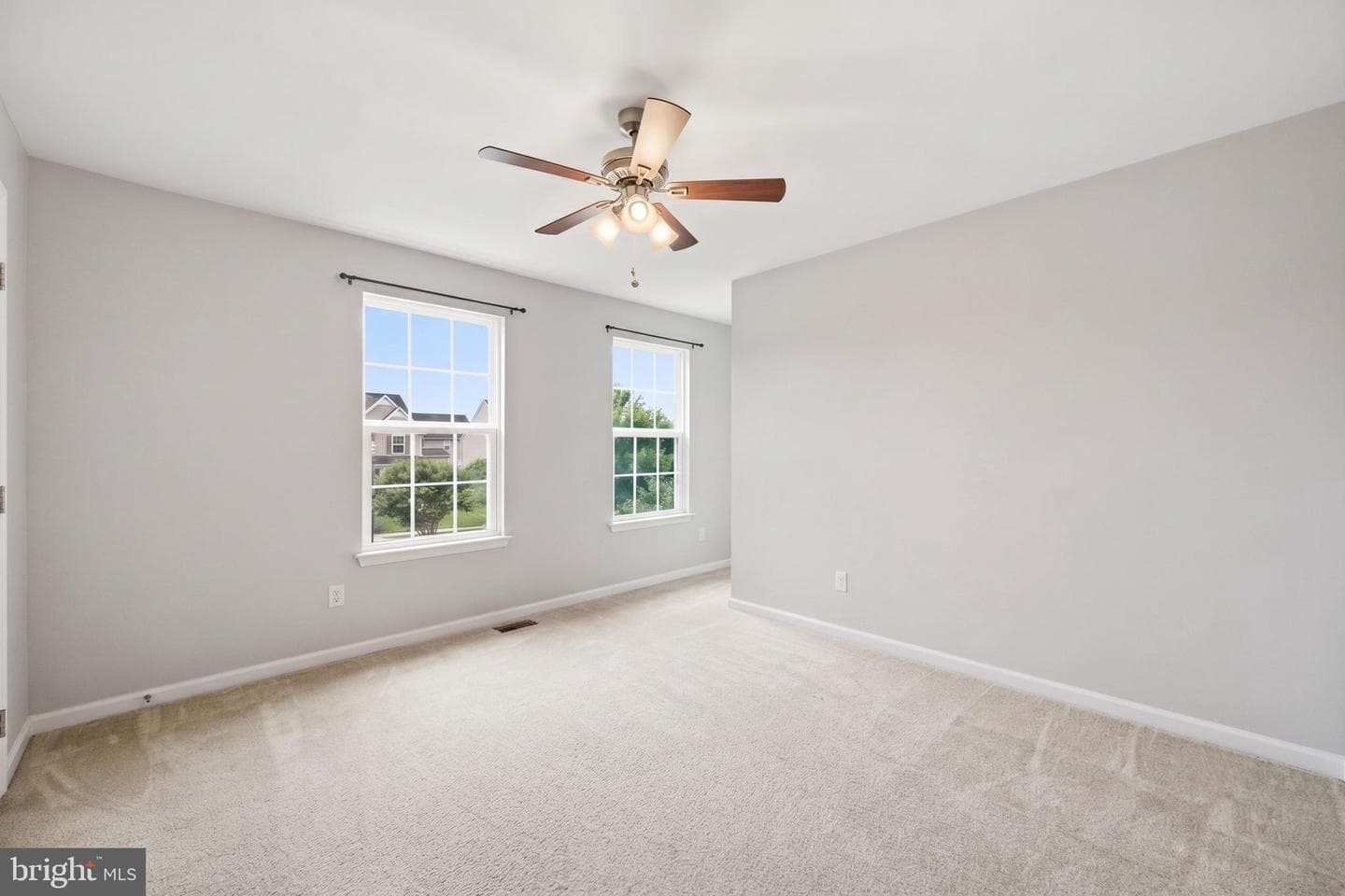 229 Mountain Laurel Boulevard photo 9