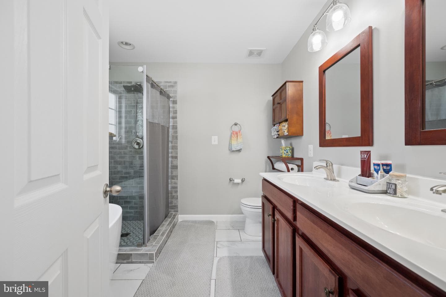 262 Hughs Road photo 41
