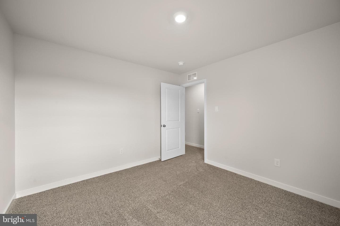 402 Eclipse Street photo 30