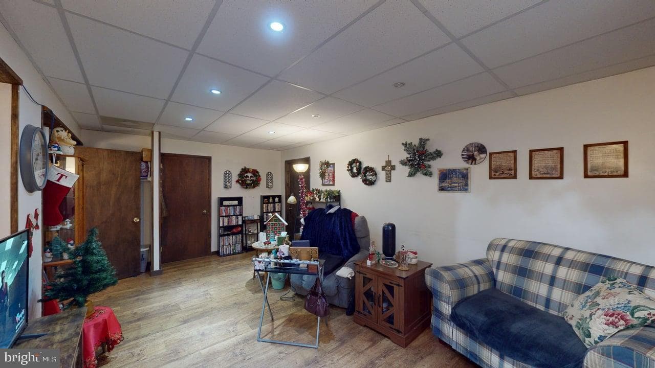 7986 Frankfort Highway photo 39