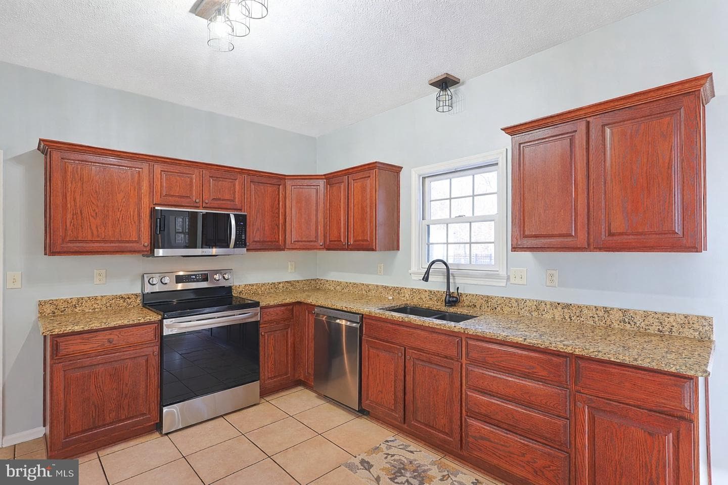 287 N Lakewood photo 14
