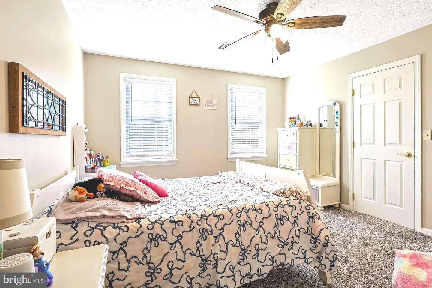 287 N Lakewood photo 39