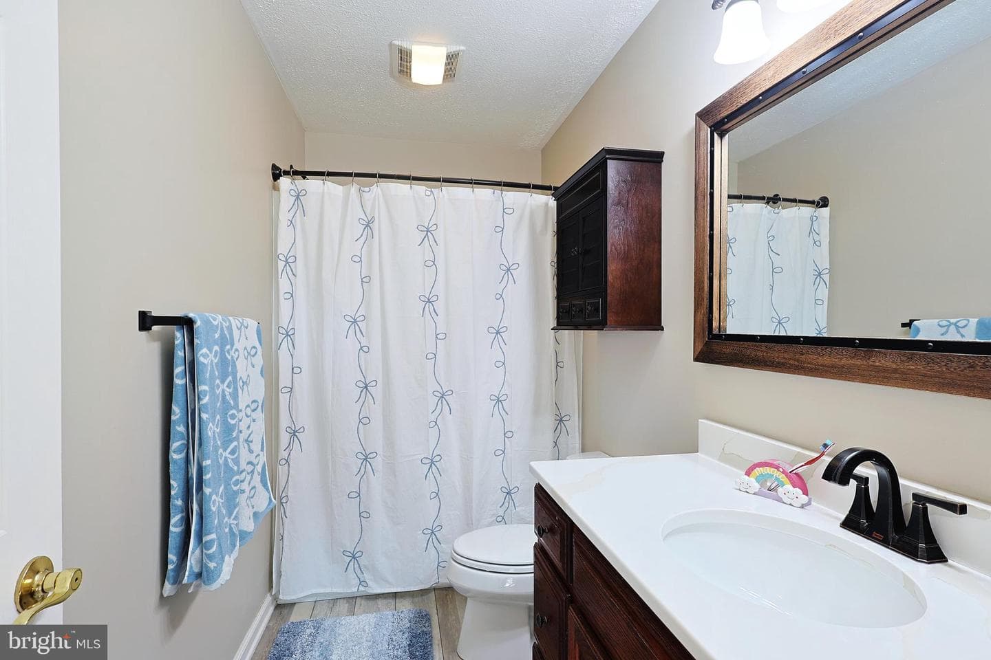 287 N Lakewood photo 42