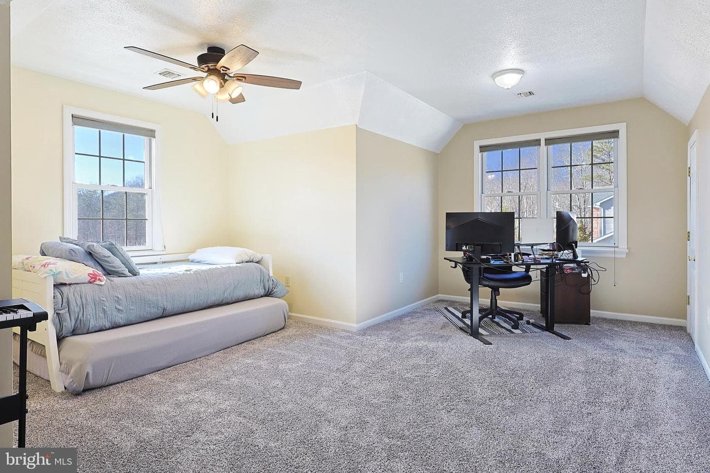 287 N Lakewood photo 48