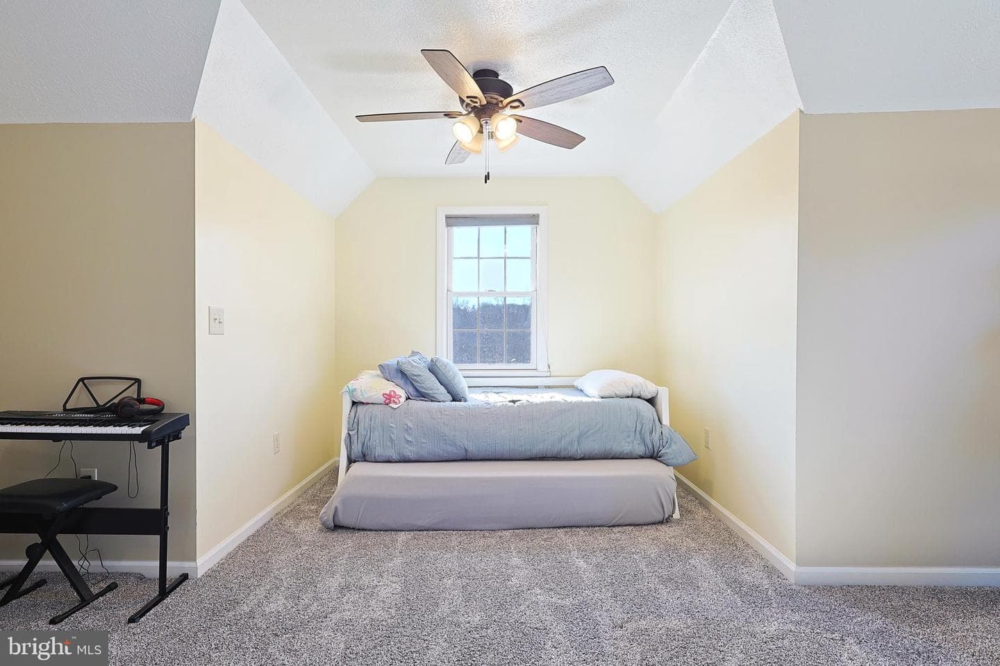 287 N Lakewood photo 49