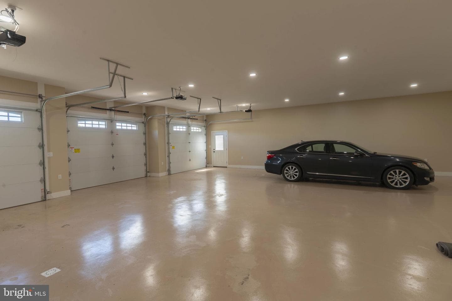 113 N Lakewood Drive photo 75