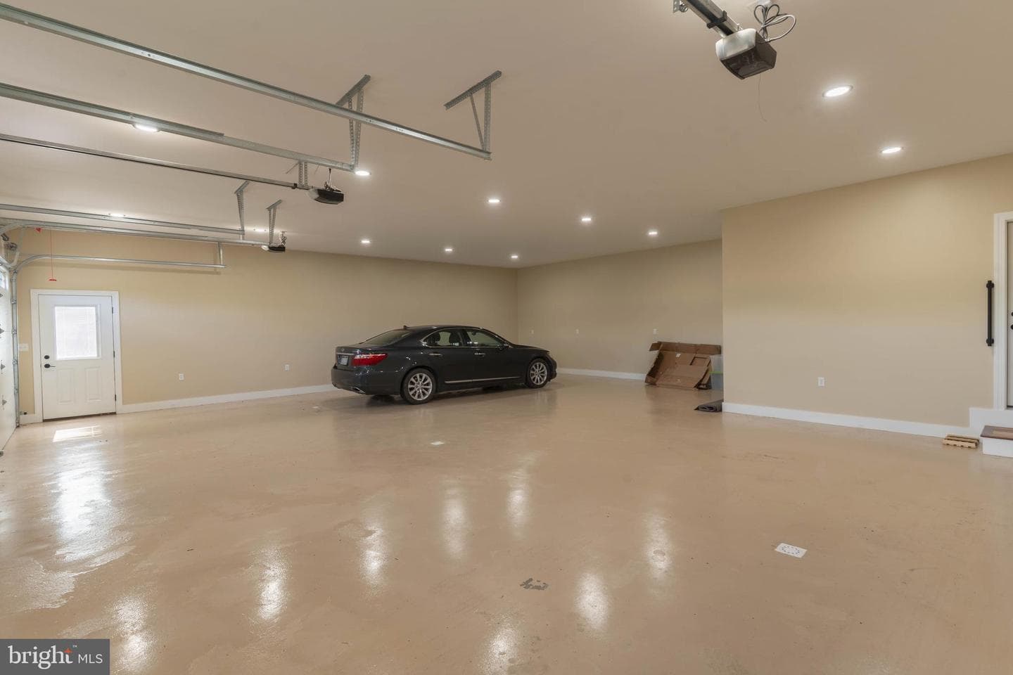 113 N Lakewood Drive photo 76