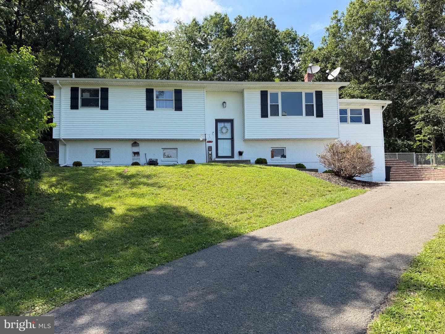 120 Motorcycle Lane, Ridgeley