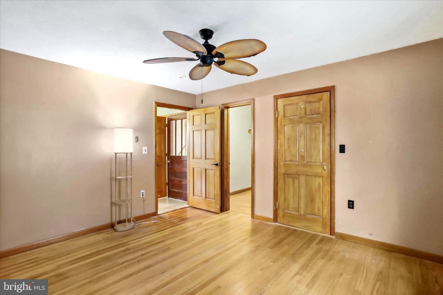 571 Martinsburg Road photo 14