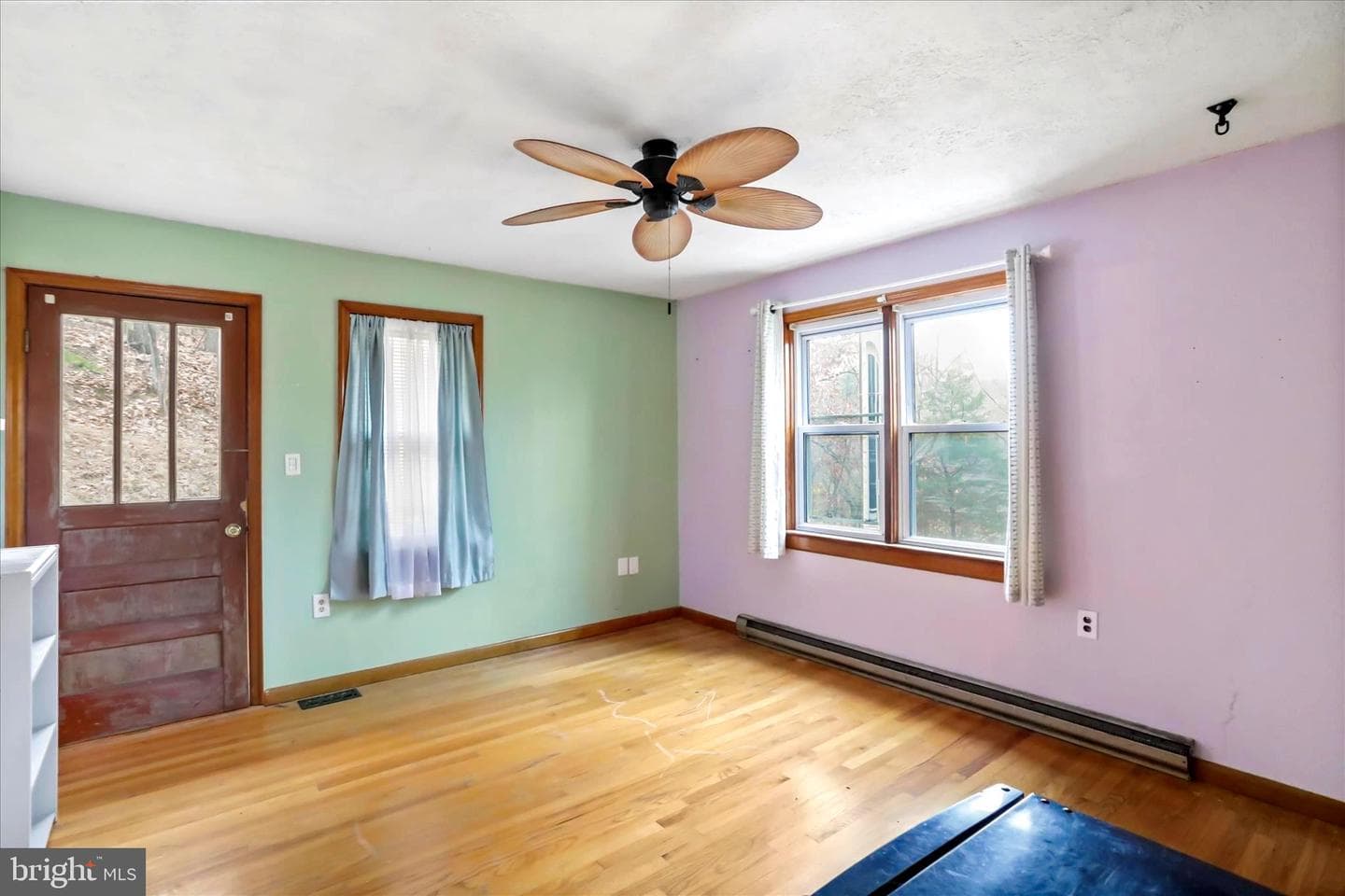 571 Martinsburg Road photo 19