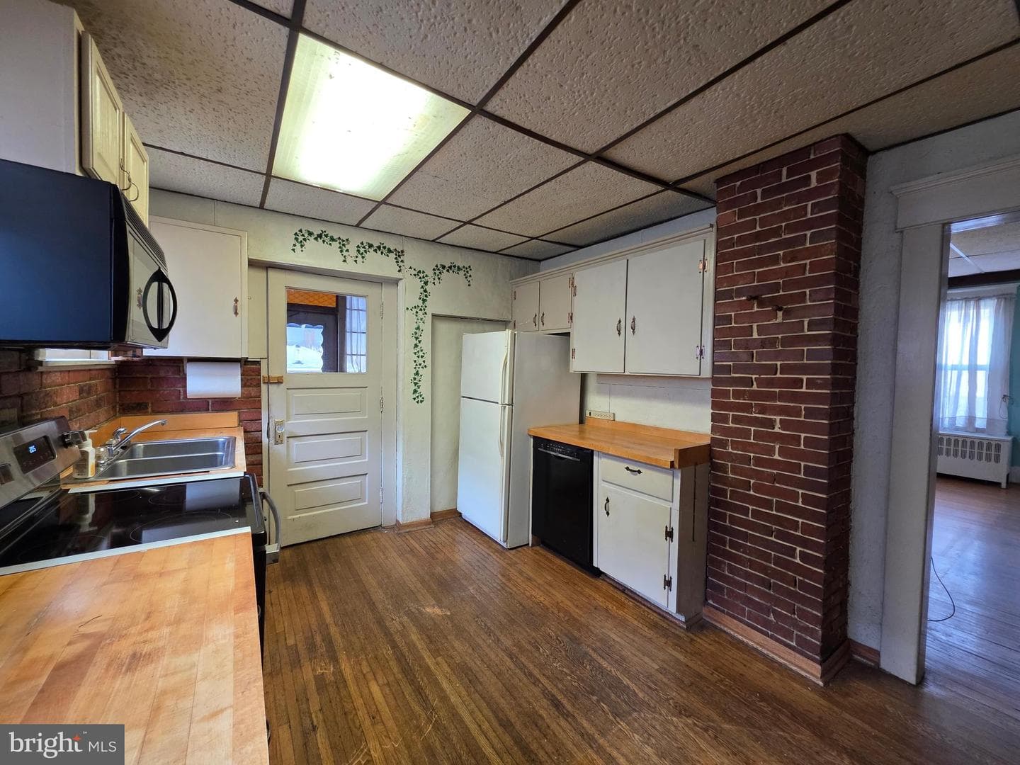 318 S Washington Street photo 11