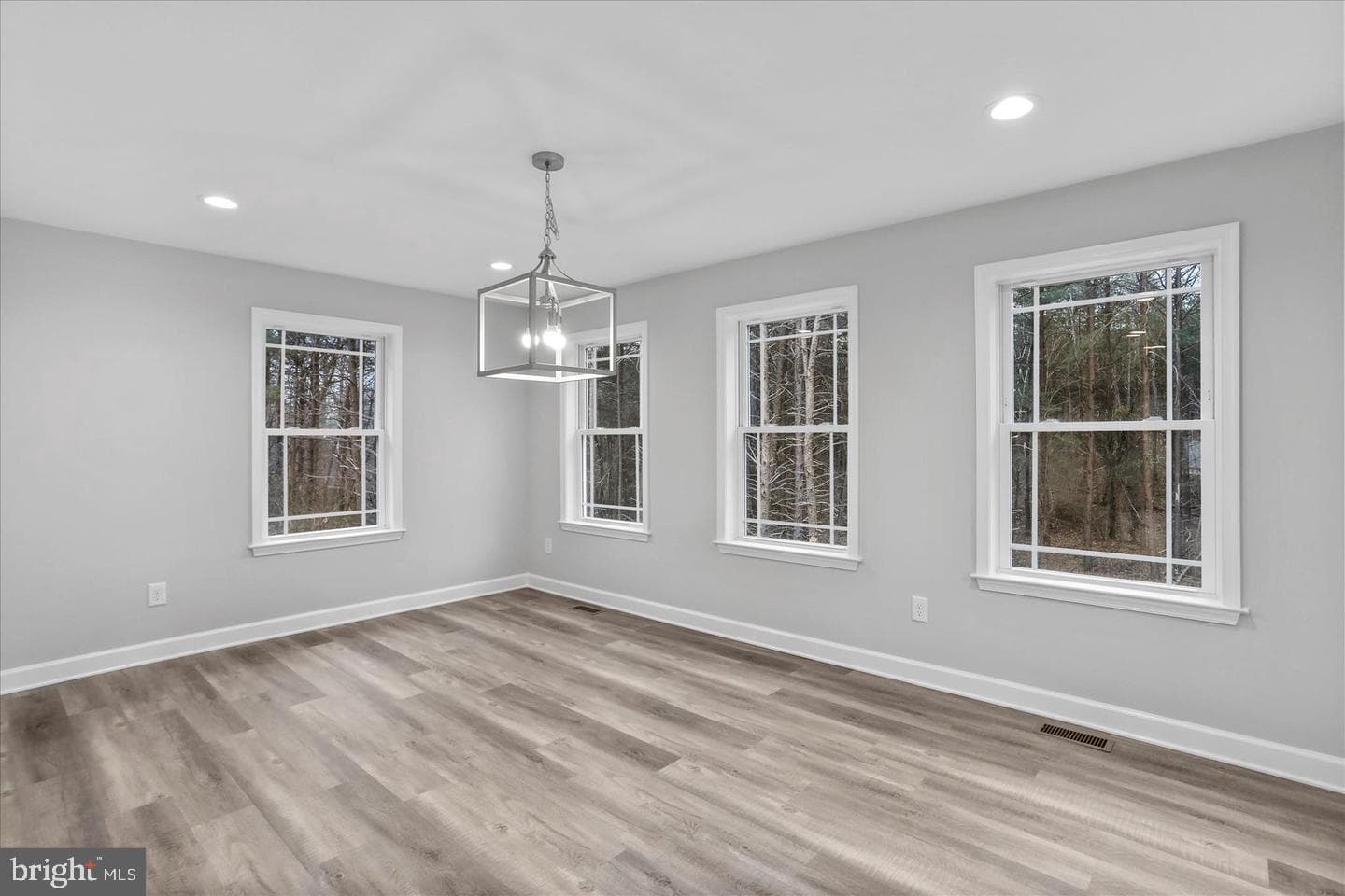 19 Mountain Laurel Drive photo 13