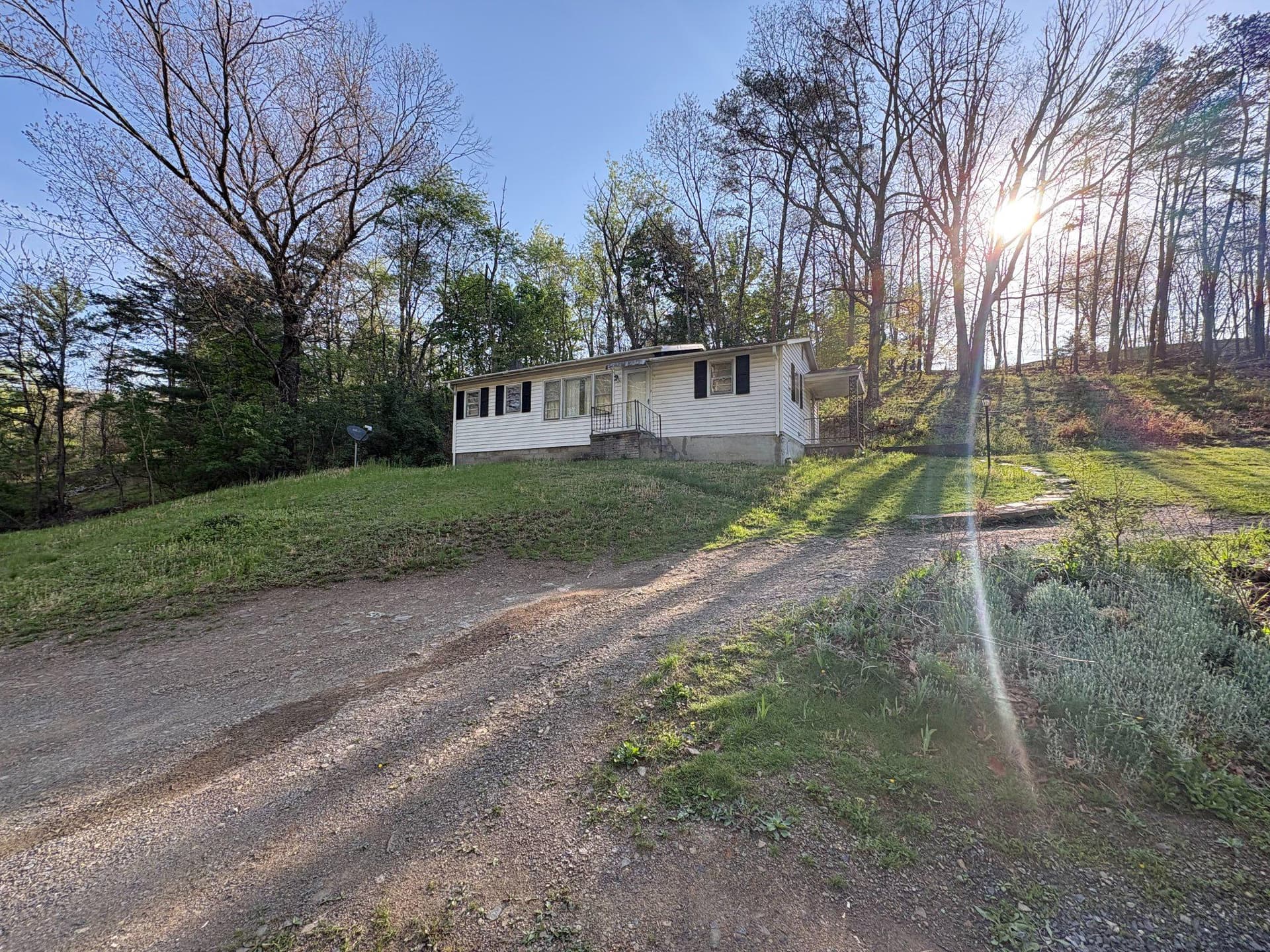 119 Radio Station Lane photo 2