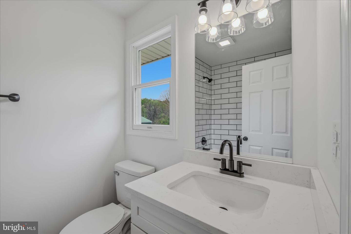 1838 Fulton Road photo 23