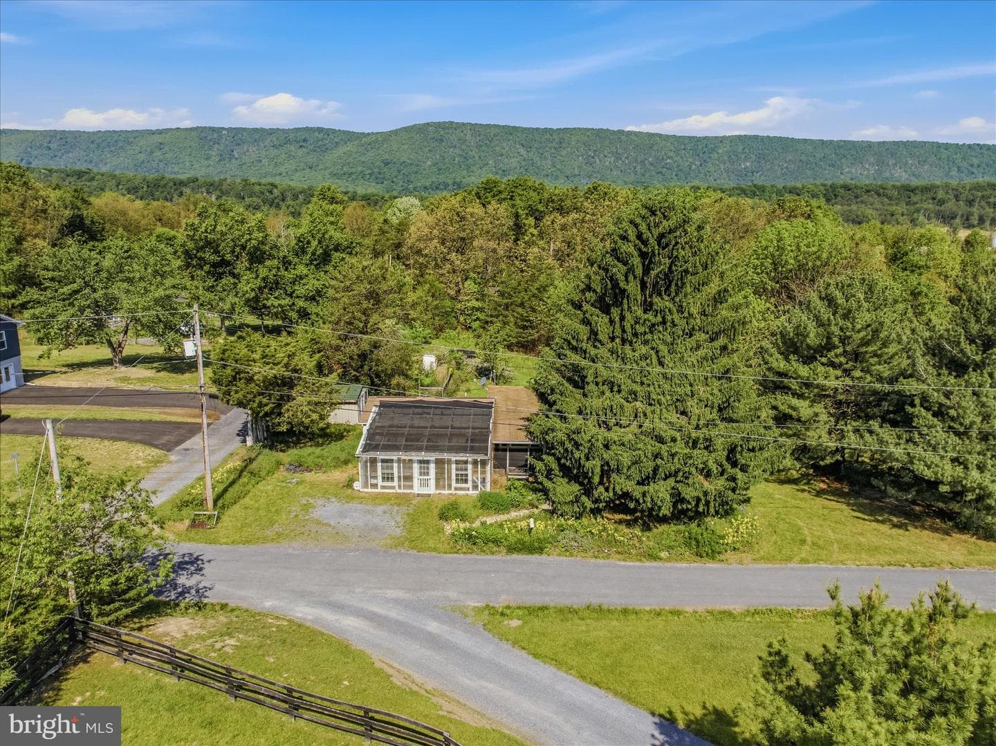 627 Apple Orchard Circle photo 41