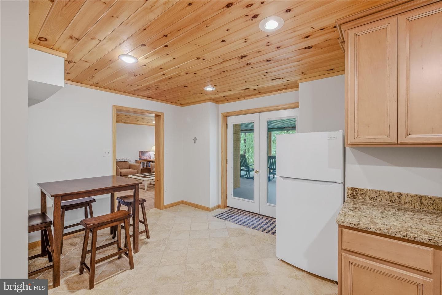 110 Montevideo Road photo 43