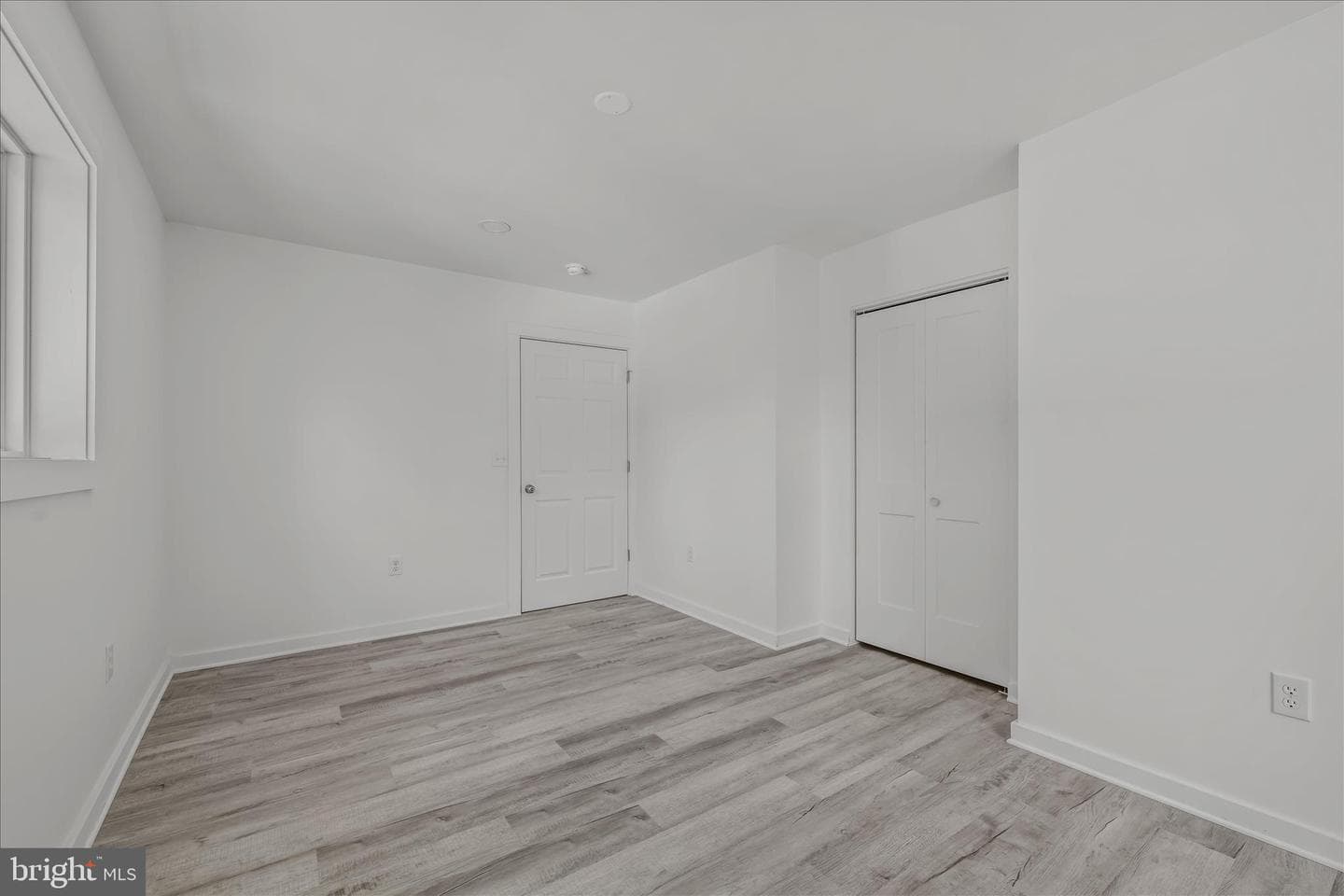 21 Hilltop Street photo 15