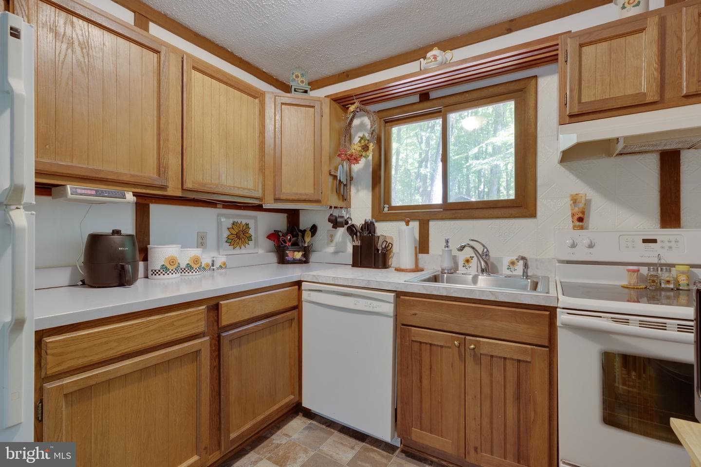11 S Mountainside Drive photo 15