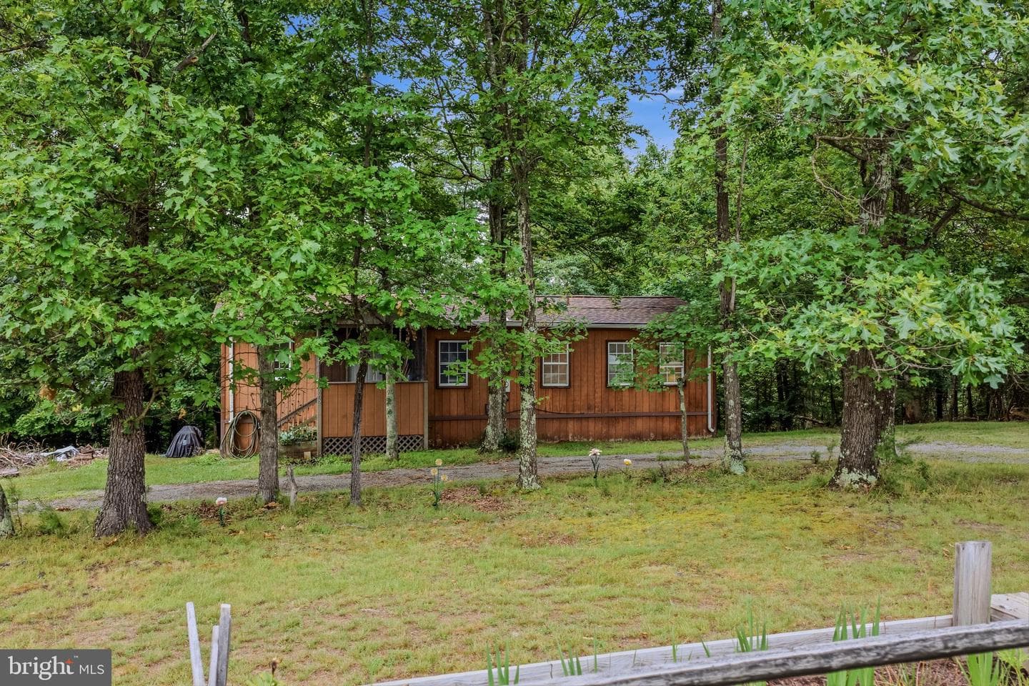 602 Plum Tree Lane photo 32