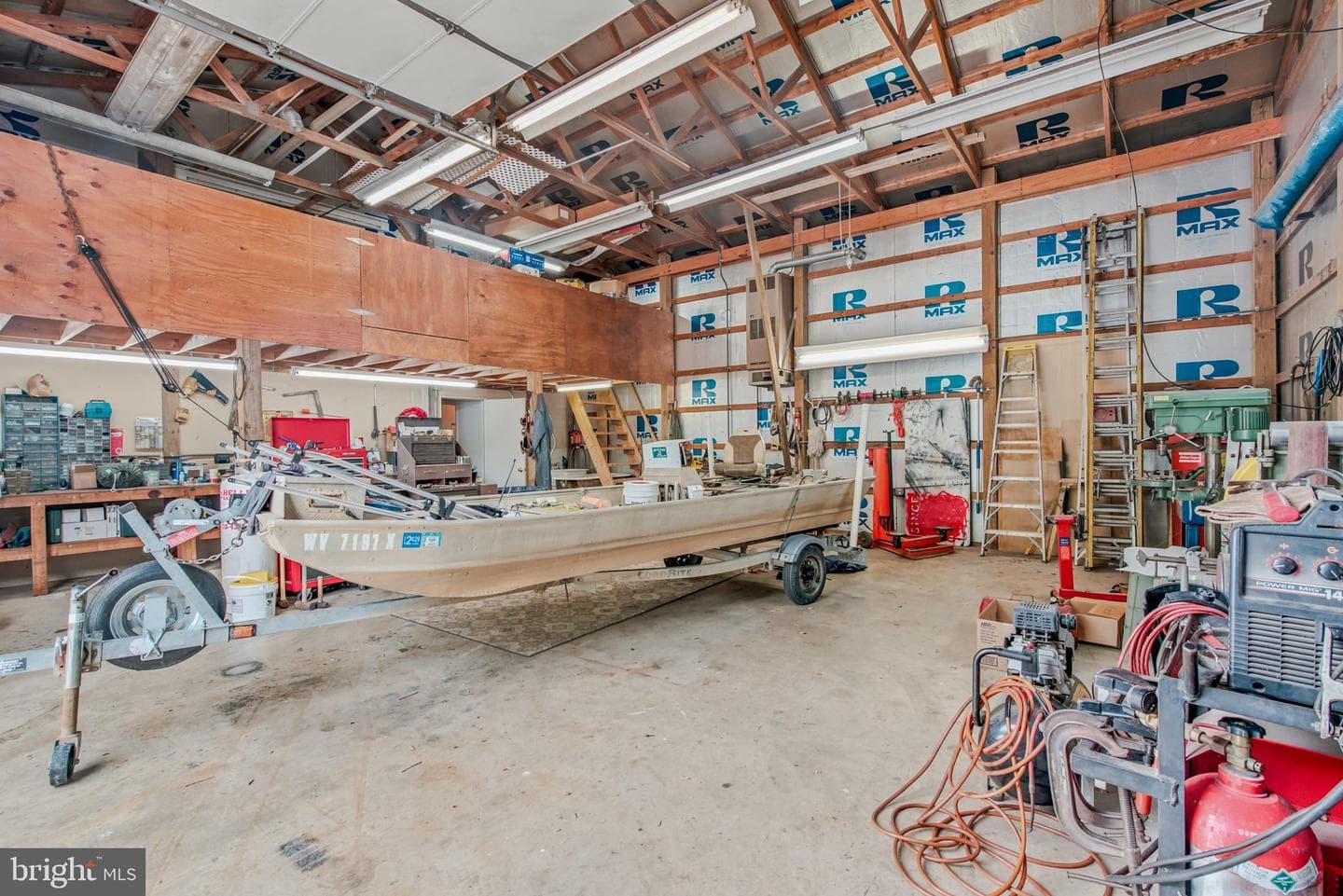 208 Barbeque Dr photo 33
