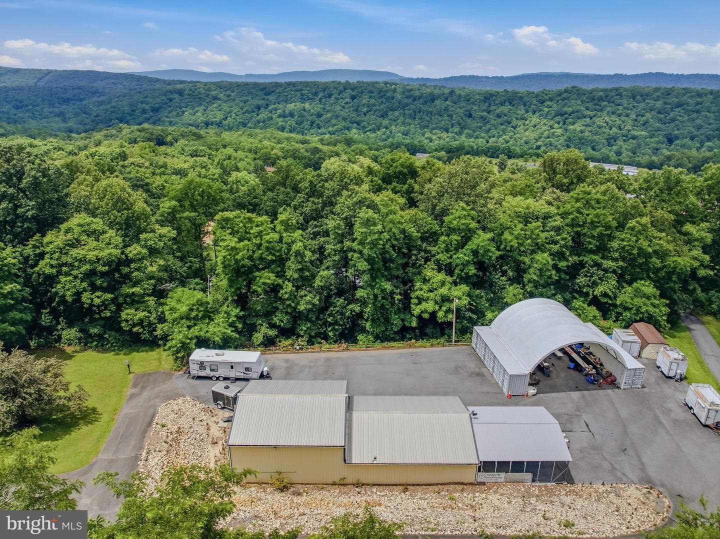 208 Barbeque Dr photo 5