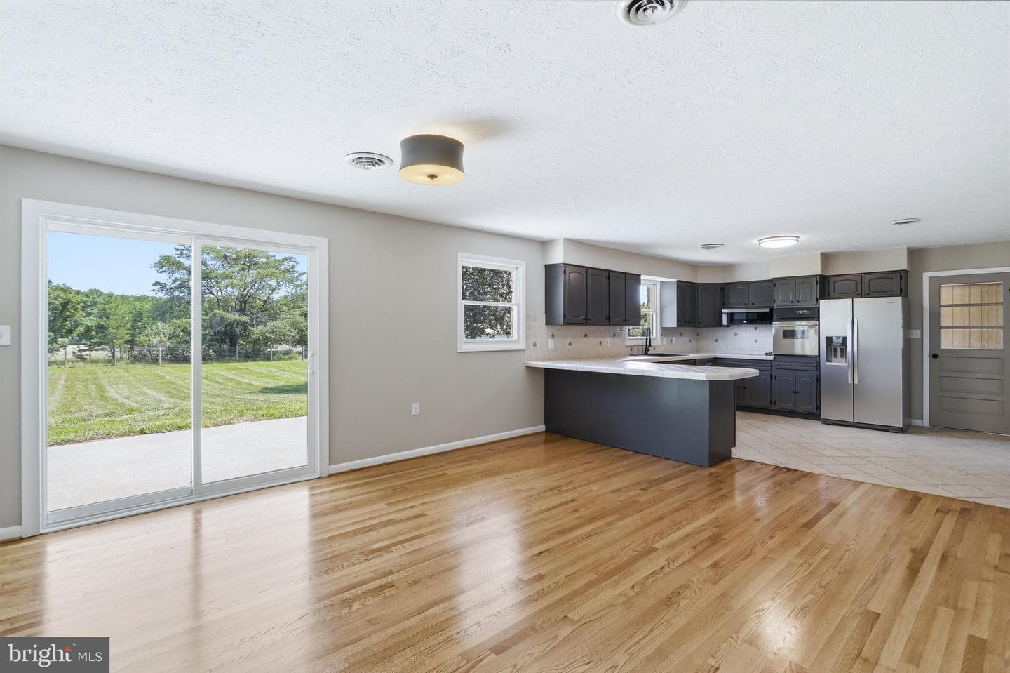 11195 Valley Road photo 7