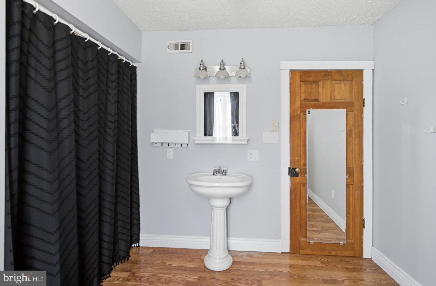 2197 Mauzy Road photo 63